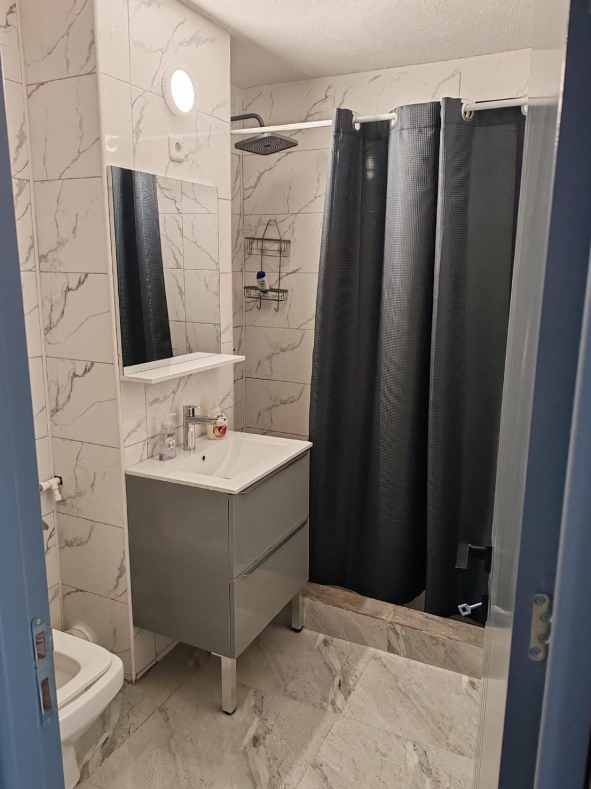 Ferienwohnung Garsoniera G3 Craiova Exterior foto