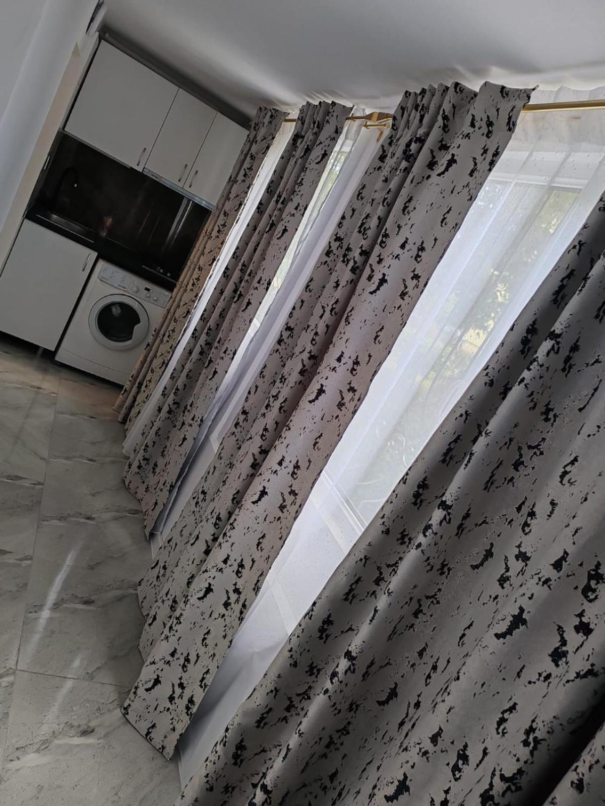 Ferienwohnung Garsoniera G3 Craiova Exterior foto