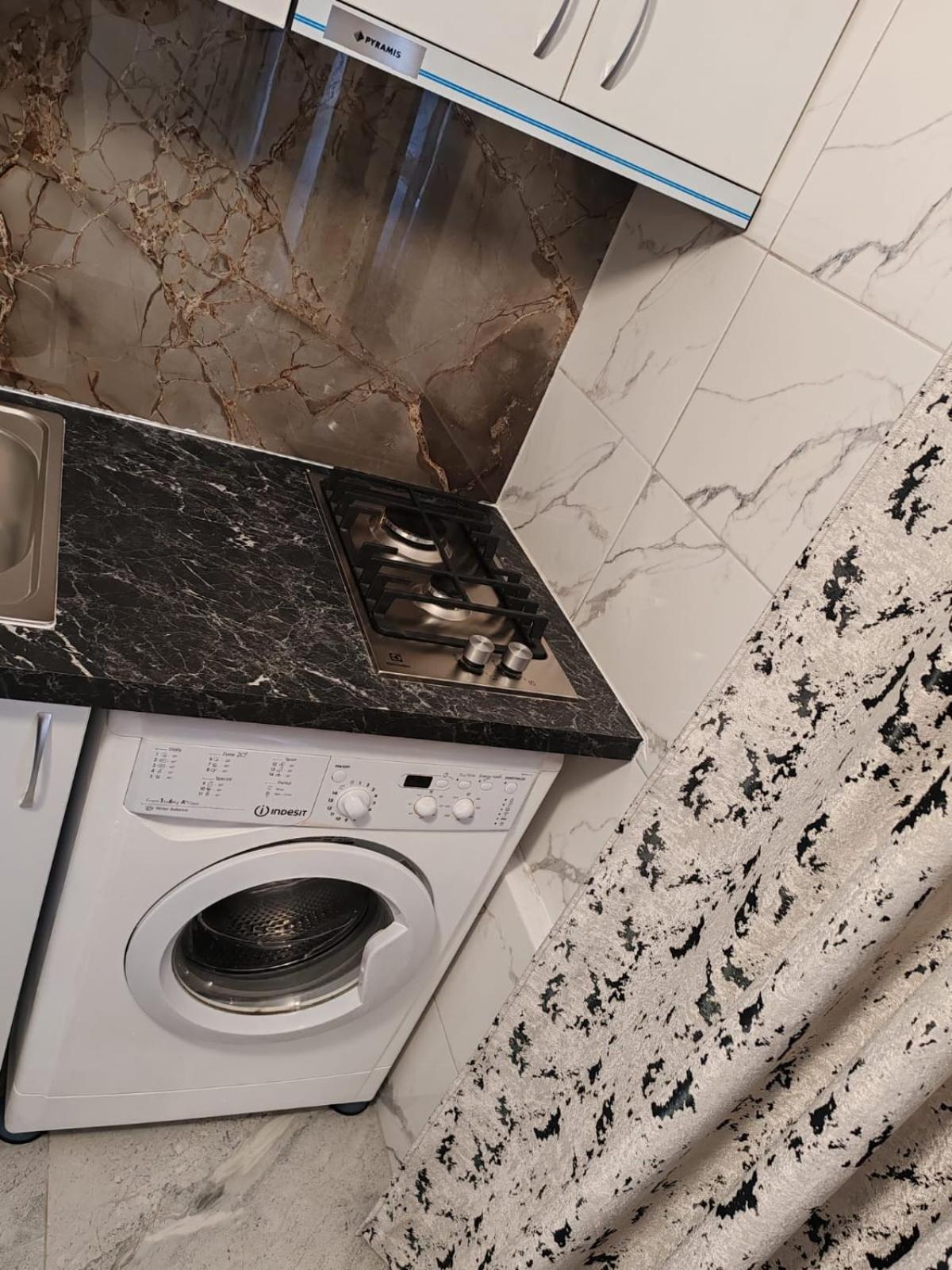 Ferienwohnung Garsoniera G3 Craiova Exterior foto